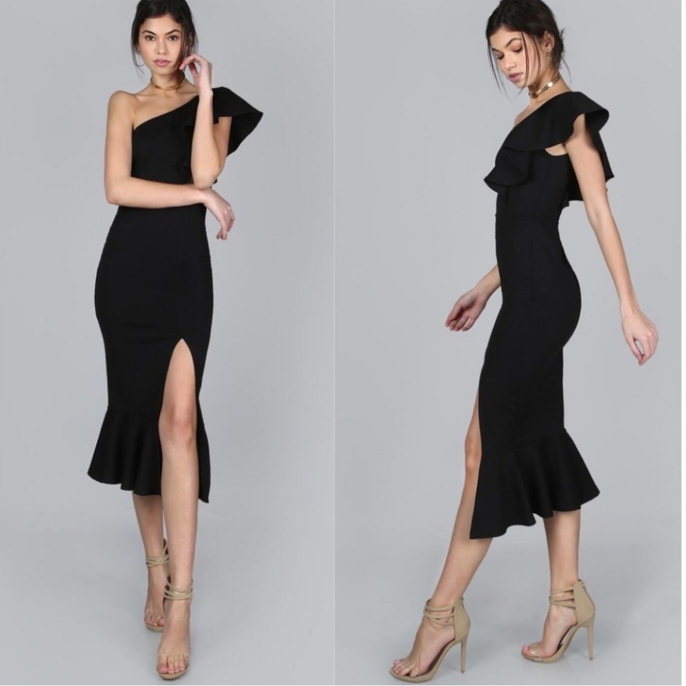 Black sensual dress one shoulder off trend 2020